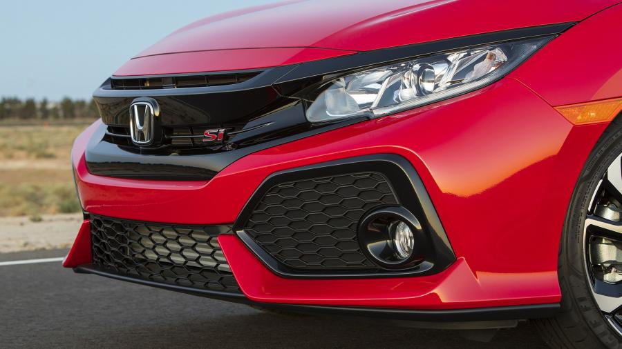 Детали экстерьера Honda Civic Si Coupe 2017 года  (NA) (фото 64 из 79)